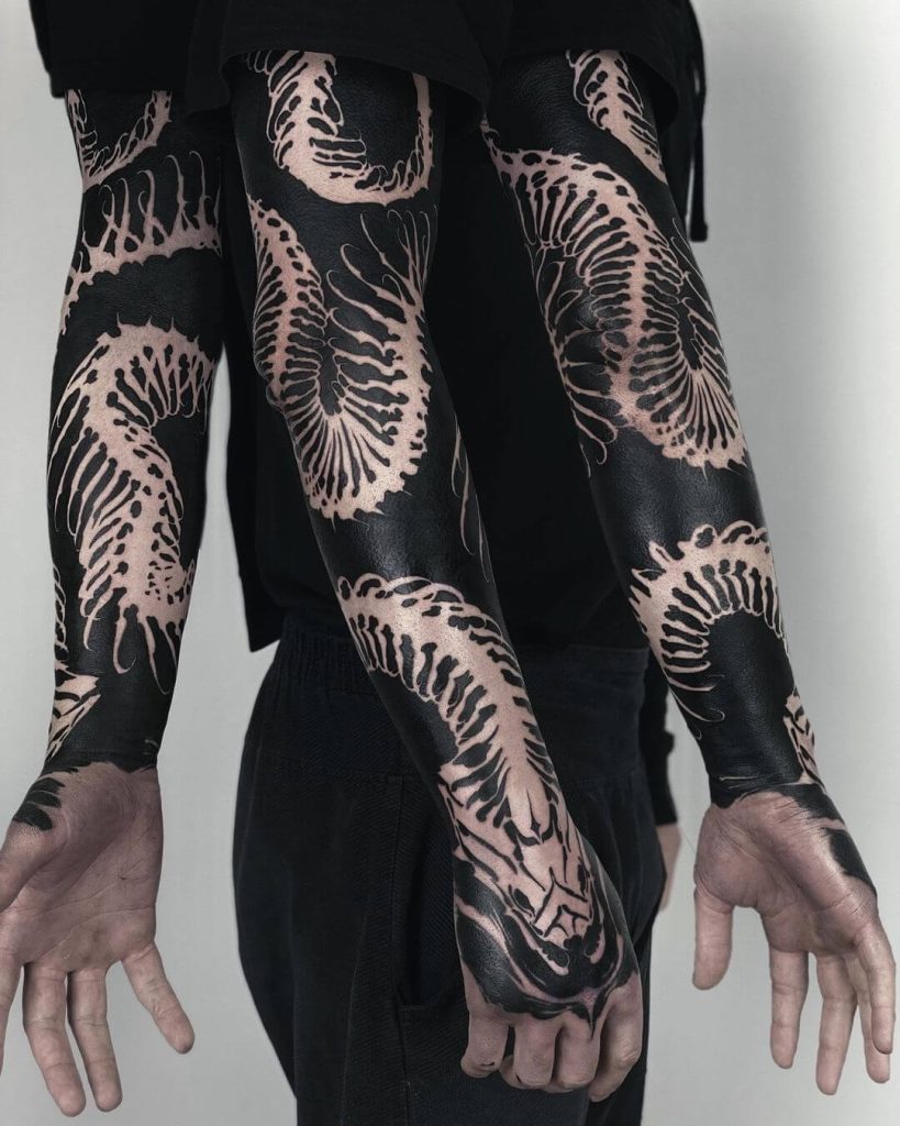 blackwork-snake-sleeve