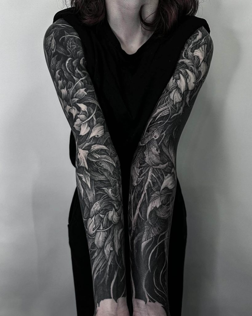 Dark sleeves tattoo